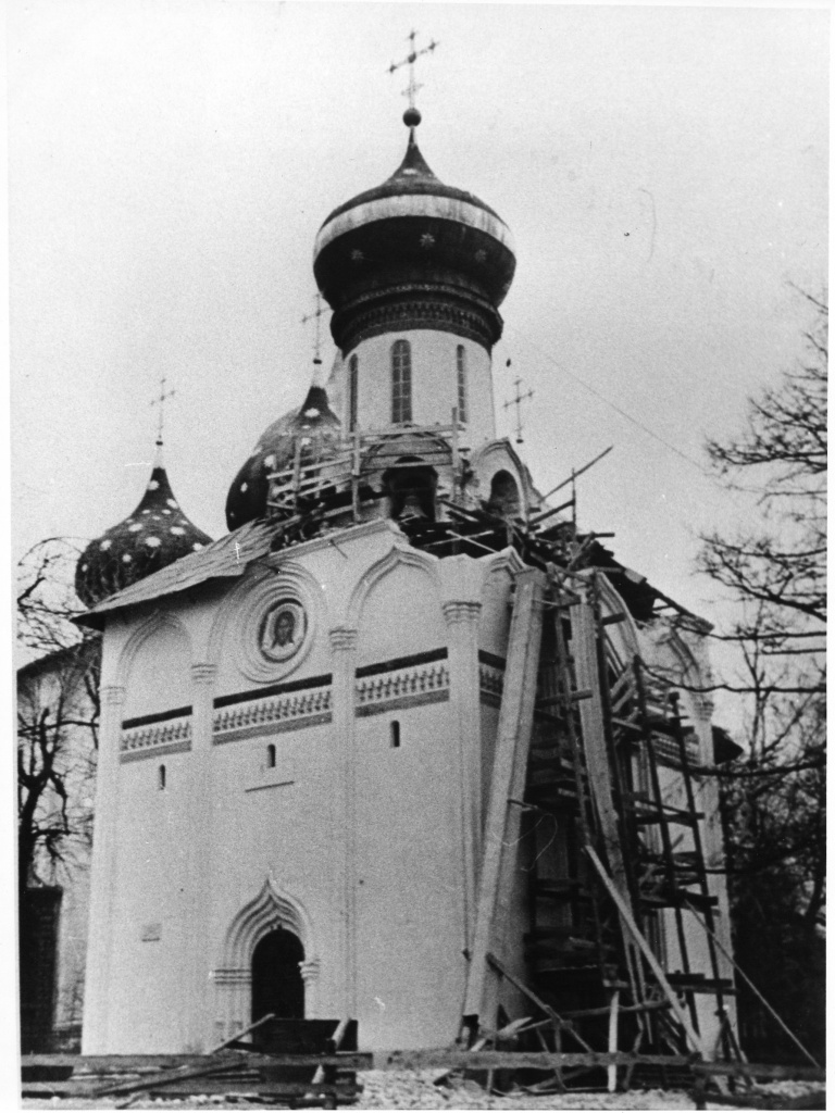 Восстановление звонницы и позакомарного покрытия Духовской церкви. 1960 г..jpg