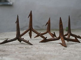 «Троицкий чеснок» XVII в. (гарпунный тип); железо, ковка, заточка. Фото: Токарева Т.Ю (2009)